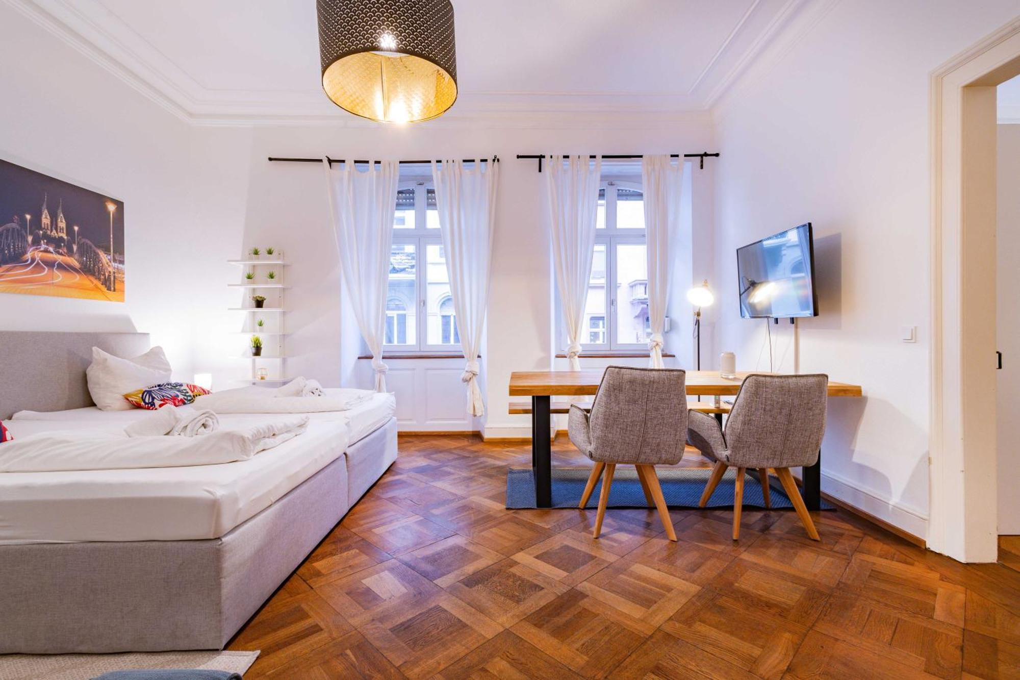 Stayinn "Heart Of The City" Suite Фрайбург Екстериор снимка
