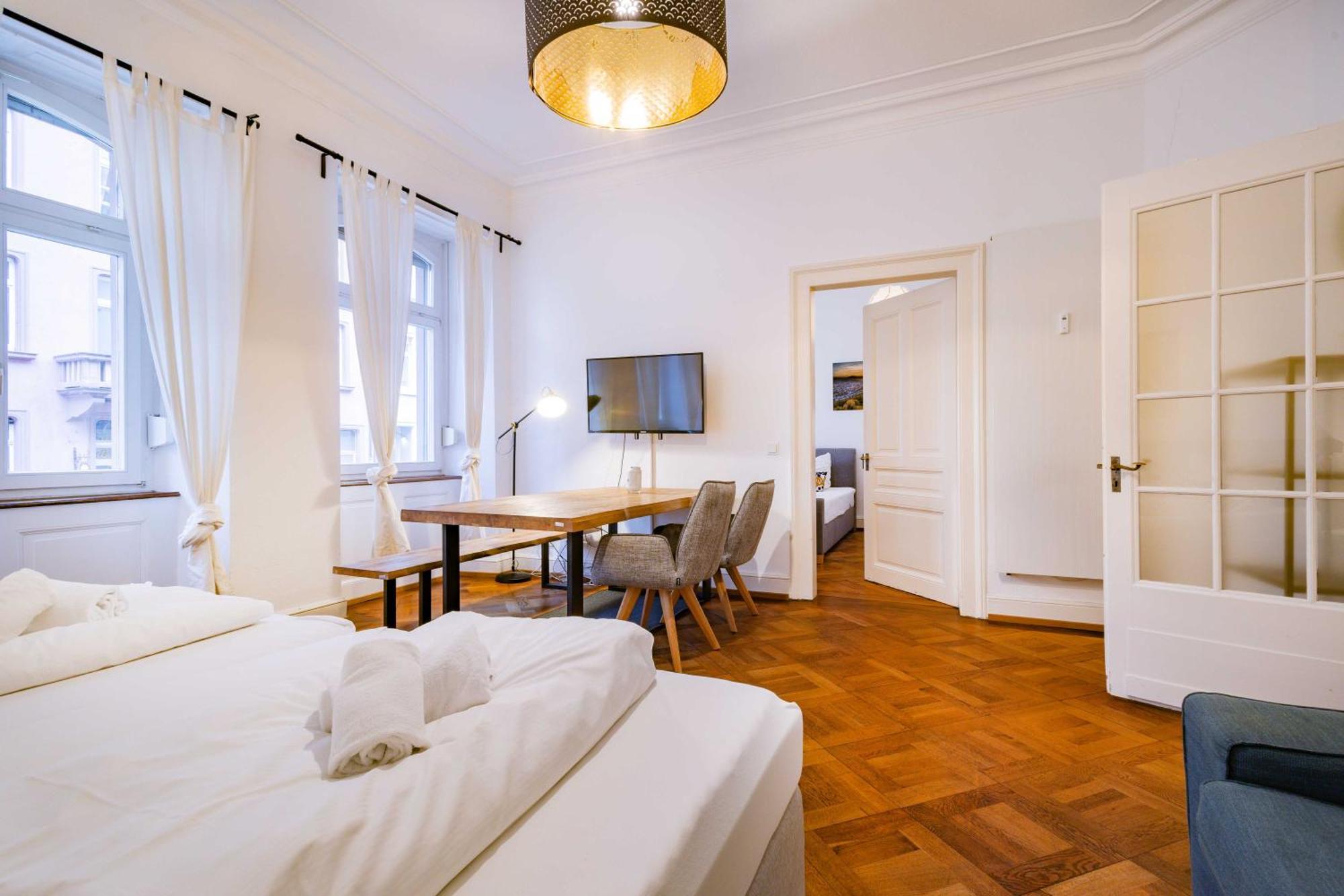 Stayinn "Heart Of The City" Suite Фрайбург Екстериор снимка
